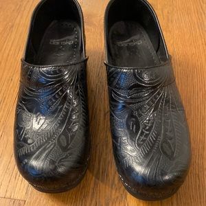 Dansko womens shoes